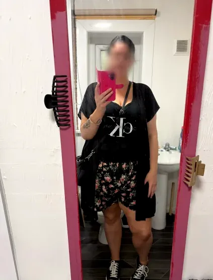 Amy, 37