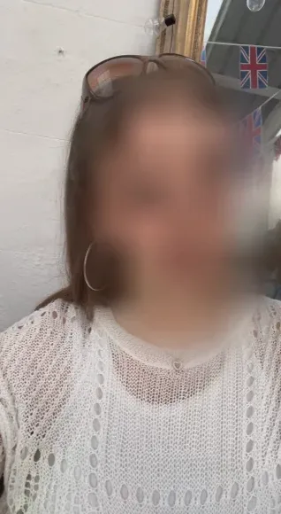 Demi, 26