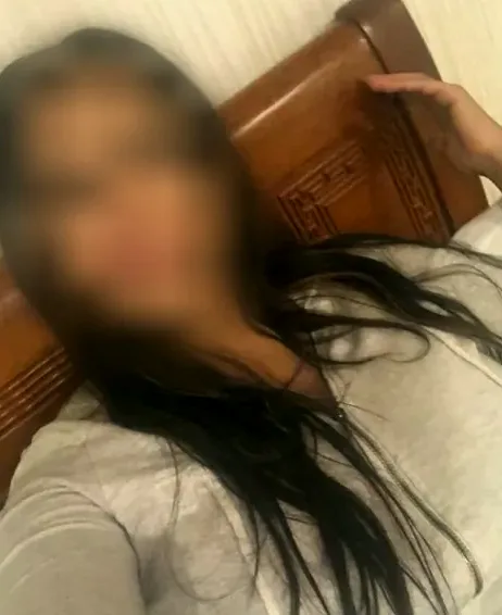 Dina, 31