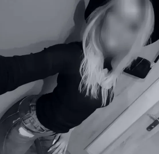 Grace, 28