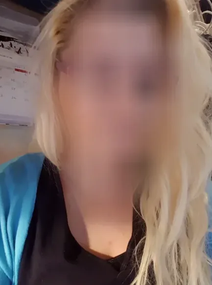 Leanne, 40