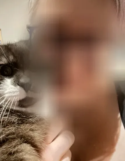 Olivia, 40